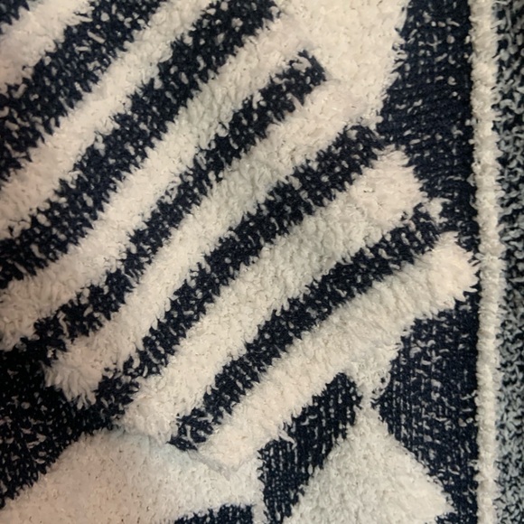 Geometric Patterned Sweater - Navy and White size small - Picture 3 of 10